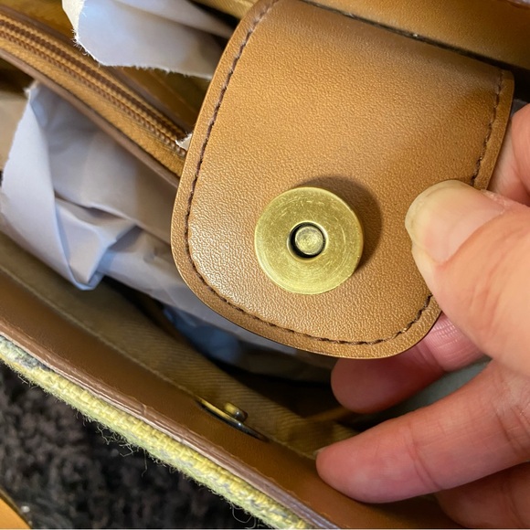 VTG Y2K FOSSIL handBag Plants Floral Leather Key Charm Boho with scarf - Picture 13 of 16